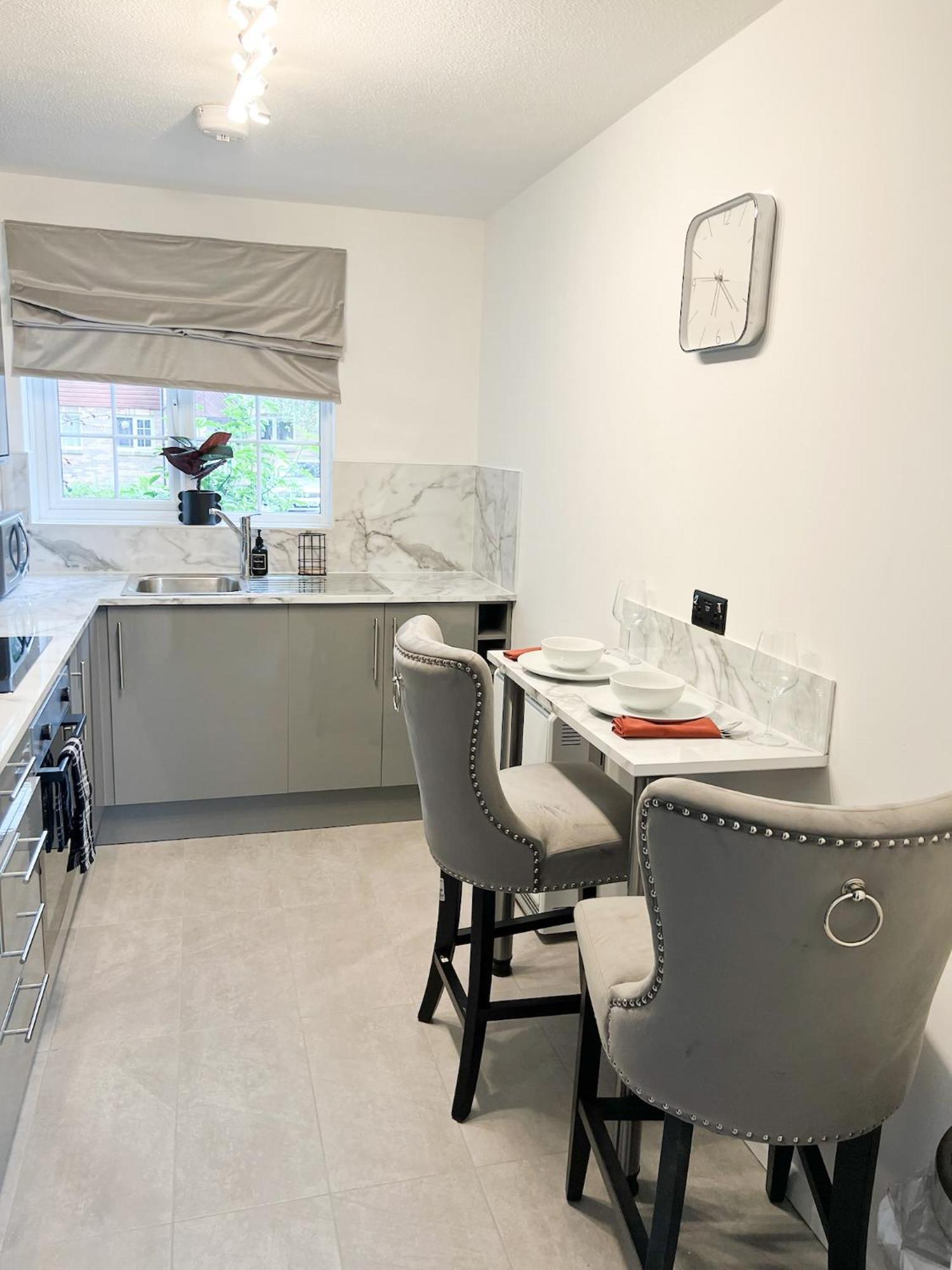 Beautiful Apartment In Beckton With Private Entrance And Garden London Exterior photo