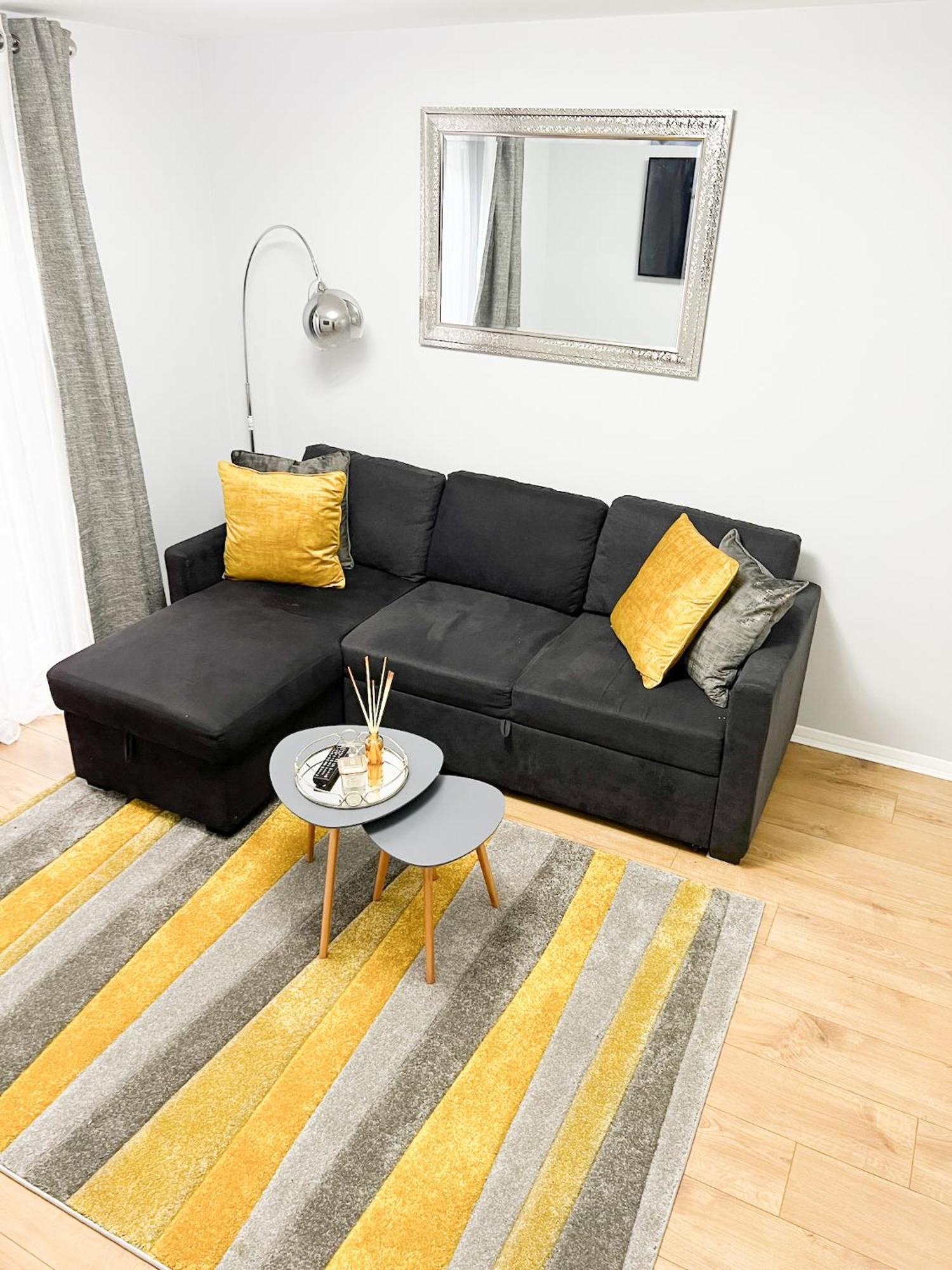 Beautiful Apartment In Beckton With Private Entrance And Garden London Exterior photo